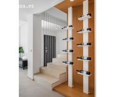 VILLA DE 3 DORMITORIOS Y 3 BAÑOS CON PISCINA PRIVADA - ZONA PUNTA PRIMA, ORIHUELA COSTA -