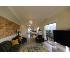 IMPRESIONANTE VILLA DE LUJO DE 5 DORMITORIOS CON PISCINA PRIVADA - ZONA LA ZENIA -