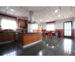 CASA DE CAMPO DE 4 DORMITORIOS CON PISCINA PRIVADA - ZONA LA CAMPANETA, ORIHUELA -