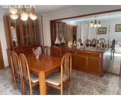 GRAN APARTAMENTO DE 4 DORMITORIOS A MENOS DE 500 METROS DEL MAR - ZONA TORREVIEJA CENTRO -