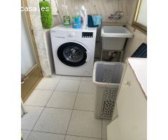 GRAN APARTAMENTO DE 4 DORMITORIOS A MENOS DE 500 METROS DEL MAR - ZONA TORREVIEJA CENTRO -