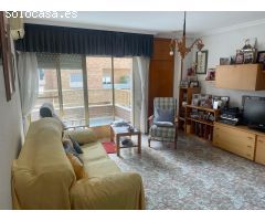 GRAN APARTAMENTO DE 4 DORMITORIOS A MENOS DE 500 METROS DEL MAR - ZONA TORREVIEJA CENTRO -