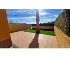 OPORTUNIDAD!! BAJO ESPECTACULAR CON GRAN JARDIN