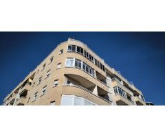 PRECIOSO ÁTICO DE 2 DORMITORIOS EN PRIMERA LÍNEA DE PLAYA DEL CURA - ZONA TORREVIEJA -