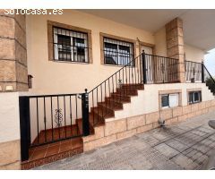 AMPLIO APARTAMENTO DE 3 DORMITORIOS Y 2 BAÑOS - ZONA ALMORADÍ -