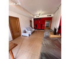 AMPLIO APARTAMENTO DE 3 DORMITORIOS Y 2 BAÑOS - ZONA ALMORADÍ -