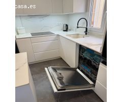 PRECIOSO ADOSADO DE 3 DORMITORIOS CON SOLÁRIUM PRIVADO - ZONA GUARDAMAR -