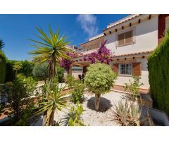 ESPECTACULAR BUNGALOW EN ORIHUELA COSTA CON PISCINA COMUNITARIA
