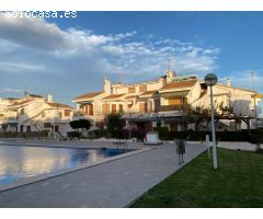 BUNGALOW A 200 METROS DEL MAR CON PISCINA COMUNITARIA Y LICENCIA TURISTICA - ZONA T. DE LA HORADADA-