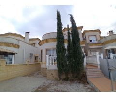 Villa en Venta en Los Montesinos, Alicante
