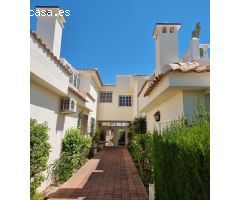PLANTA BAJA DE 2 DORMITORIOS CON JARDÍN Y PISCINA COMUNITARIA - RESIDENCIAL MIRAFLORES -