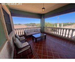 CASA DE CAMPO CON PISCINA Y CUADRAS PARA CABALLOS - ZONA DAYA NUEVA -