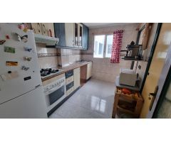 APARTAMENTO DE 3 DORMITORIOS A 300 METROS DE LA PLAYA - ZONA TORREVIEJA -