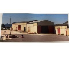 Se Vende Nave Industrial y Parcela en la Carretera de Monóvar - Novelda (Alicante)