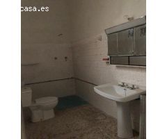 Se VENDE local Comercial en NOVELDA