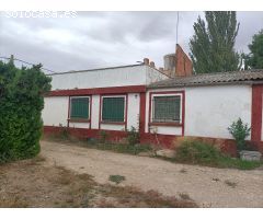 SE VENDE CASA CON TERRENO EN BELCHITE