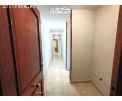Oficina en 1ª planta de 110m2 en c/Cairasco con garaje y trastero