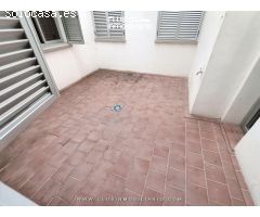 Oficina en 1ª planta de 110m2 en c/Cairasco con garaje y trastero