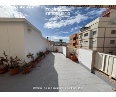 Ático dúplex en el corazón de Santa Cruz semi-amueblado con garaje y trastero
