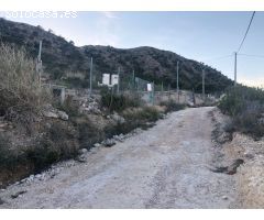 Con las mejores vistas , a pie de la Serreta.