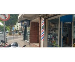 Local comercial en entrada de Oliva, solo a 20m del ambulatorio, restaurantes y de varios comercios.