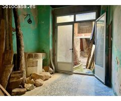 Se vende amplia Casa señorial para inversores, en la localidad de Gata de Gorgos