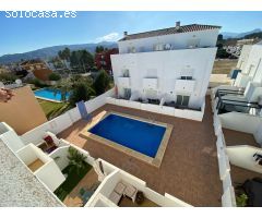 Exclusivo Adosado en Beniarbeig con Piscina y Amplias Terrazas