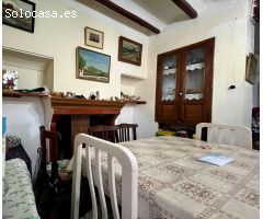 casa de campo de 131 m² en parcela de 2.728 m², situada en la tranquila zona de Ambra, Pego.
