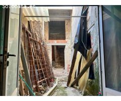 Se vende amplia Casa señorial para inversores, en la localidad de Gata de Gorgos