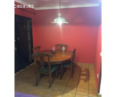 Dúplex de 104m2, 4 dormitorios, plaza de parking y trastero, en el casco de Santa Brígida
