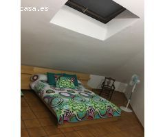 Dúplex de 104m2, 4 dormitorios, plaza de parking y trastero, en el casco de Santa Brígida