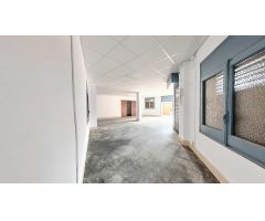 Local comercial con vado permanente, ideal profesionales técnicos.
