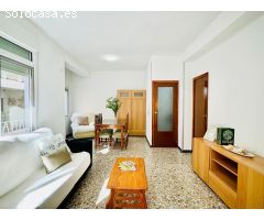 AMPLIO PISO A LA VENTA EN ZONA CENTRO