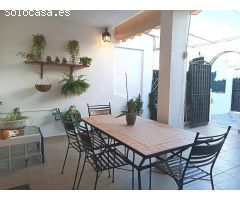 Adosado soleado con sótano y garaje