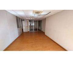 Local Comercial en Venta en Las Espineras del León, León