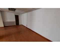 Local Comercial en Venta en Las Espineras del León, León