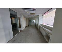 Local Comercial en Venta en Las Espineras del León, León