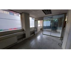 Local Comercial en Venta en Las Espineras del León, León