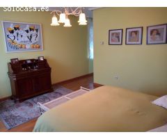 Chalet Independiente en Venta en Sariegos, León
