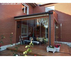 Chalet Independiente en Venta en Sariegos, León