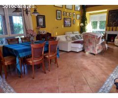 Chalet Independiente en Venta en Sariegos, León
