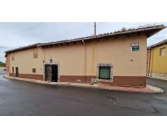 Casa de Pueblo en Venta en Santovenia de la Valdoncina, León