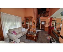 Chalet Independiente en Venta en Mansilla de las Mulas, León