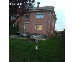 Chalet en Venta en Sariegos, León