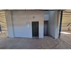 Nave Industrial en Venta en Onzonilla, León