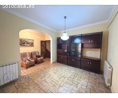 CASA Y LOCAL COMERCIAL EN EL CENTRO DE TORDERA