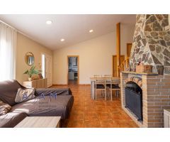 ESPECTACULAR CASA CON PISCINA PRIVADA EN PALAFOLLS