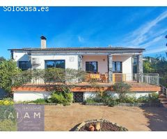 Casa de 1 sola planta en gran parcela