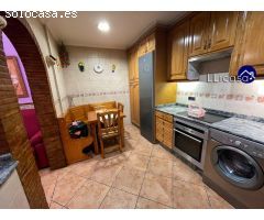 Casa de Pueblo en Venta en Benaguasil, Valencia