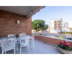 Casa unifamiliar cantonera en venda a Pineda de Mar